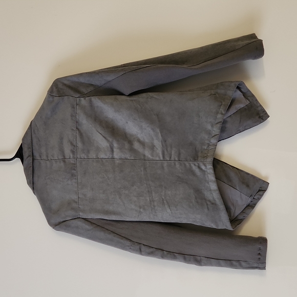 Asymmetrical gray jacket - Picture 3 of 7